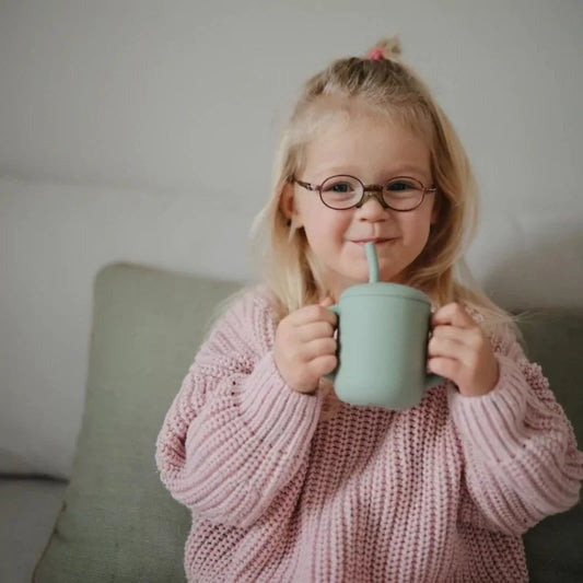 Tasse paille mushie - vert sauge