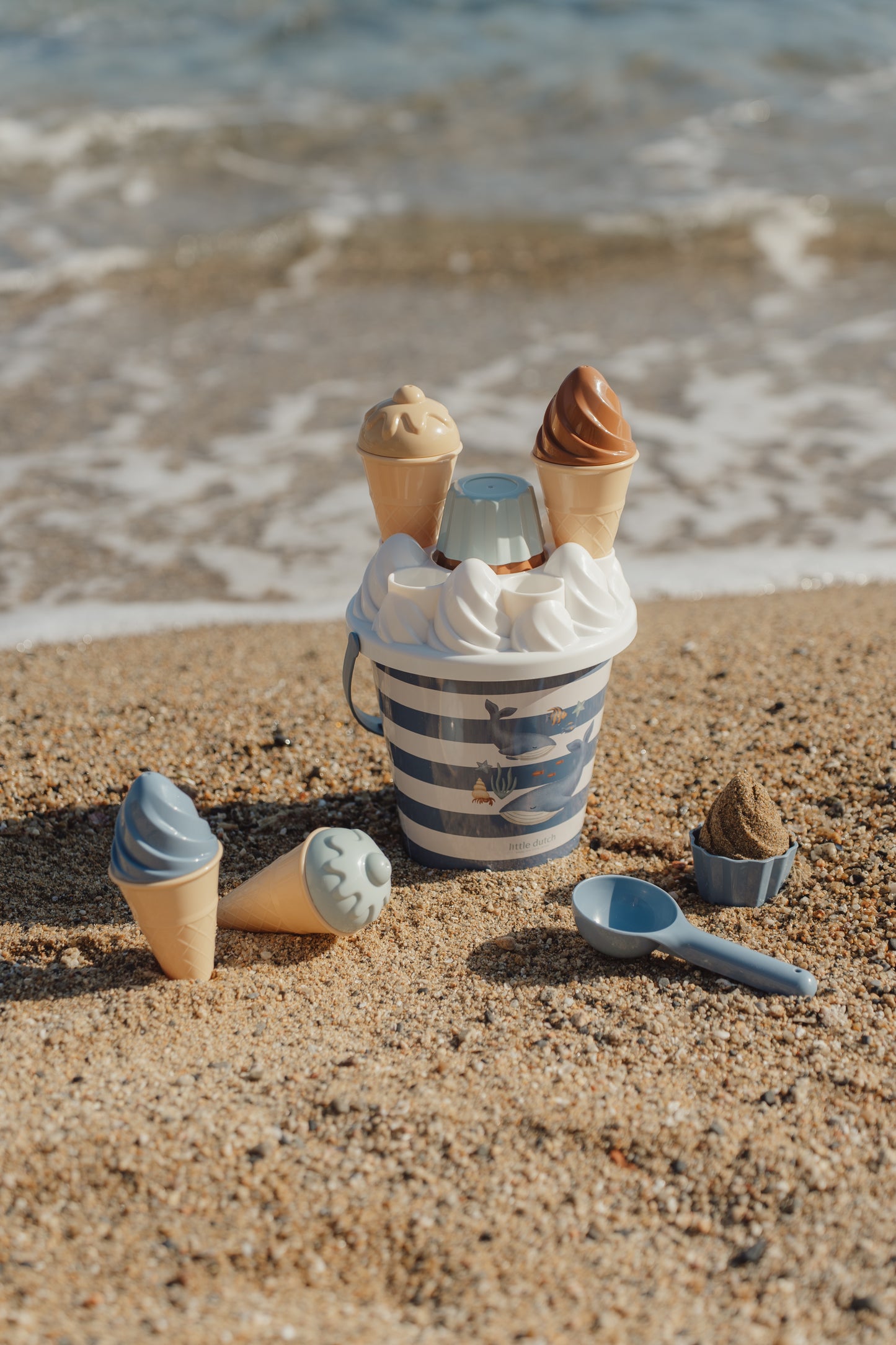 Seau de plage glace bleu - Little Dutch