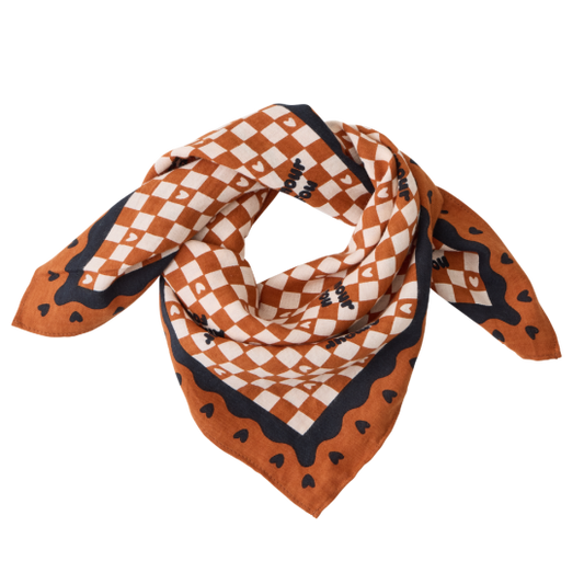 Foulard 50x50 fond marron damier beige