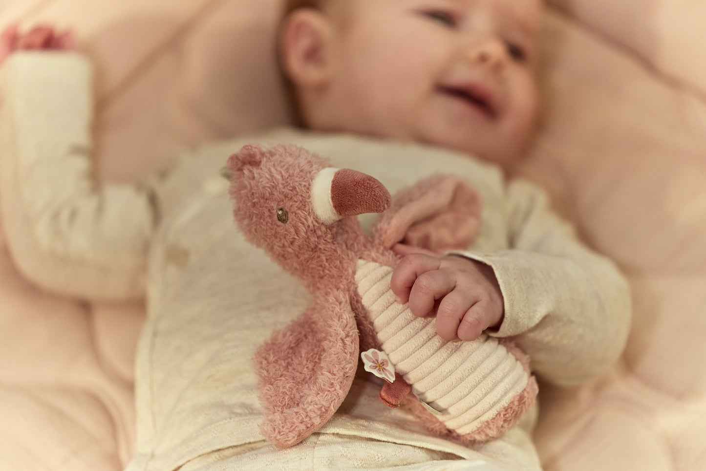Hochet peluche flamant rose - safari